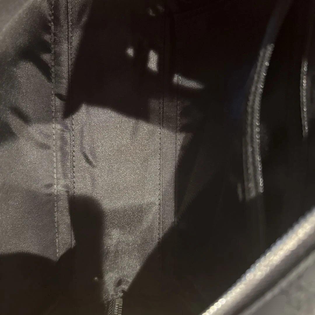 新品　男女兼用　クロコダイルアクセント 本革ボディバッグ