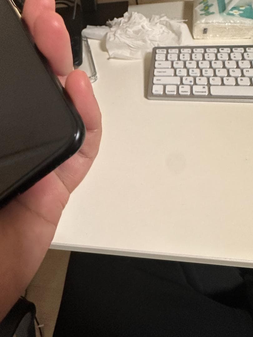 iPhone SE（第二世代） ブラック　64GB SIMフリー