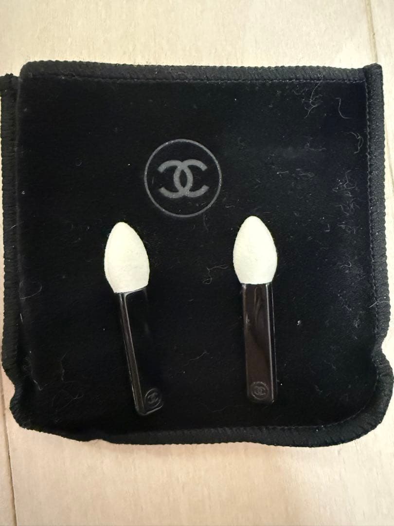 ホリデー限定 シャネル レキャトルオンブル 397 ニュイアストラル