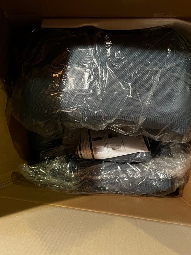 （新品未使用）腰の神様がくれた座椅子 連動肘つき【第２弾】