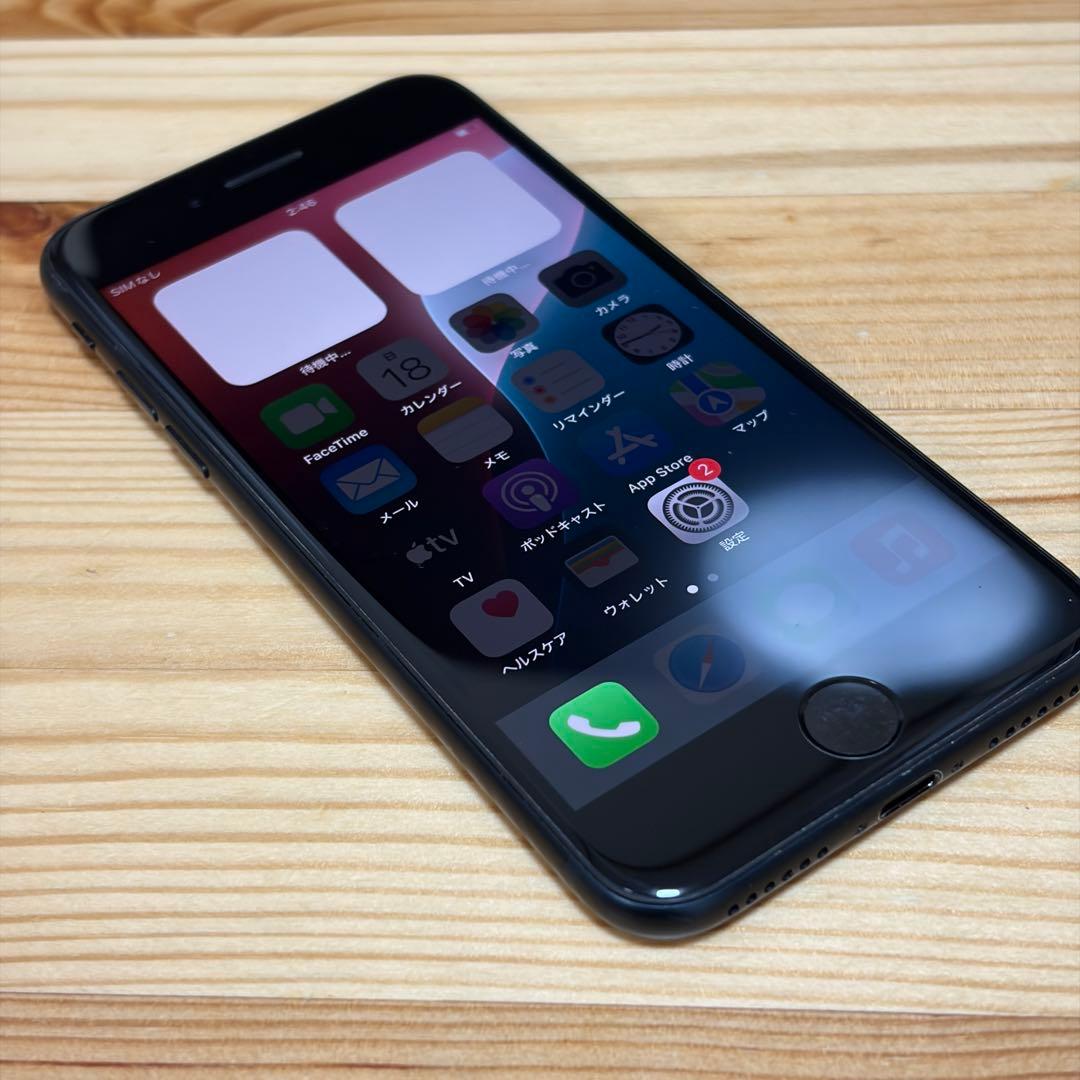 バッテリー新品　iPhoneSE第3世代64GB SIMフリー　美品