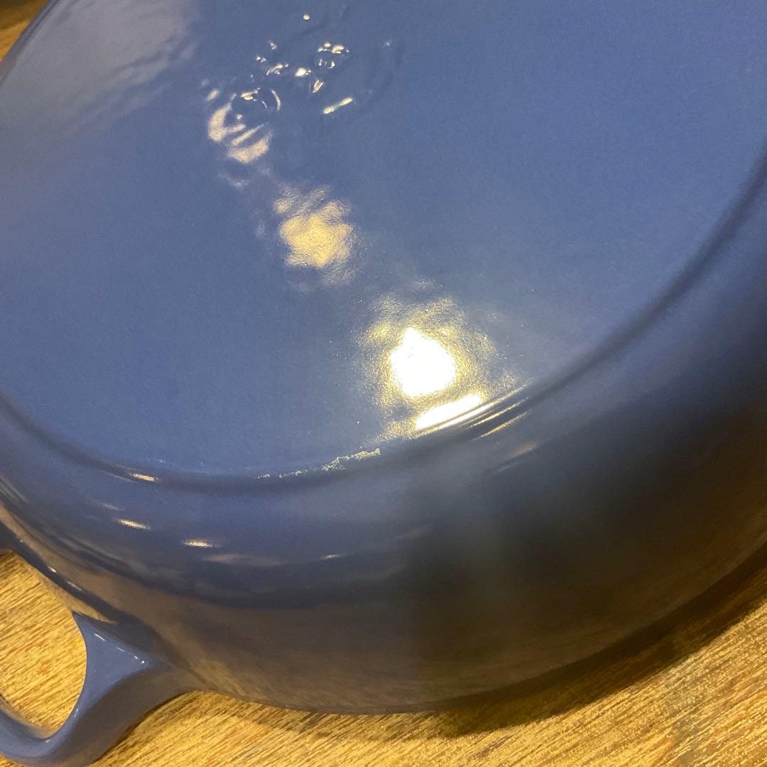 美品！ル・クルーゼ シグニチャー ビュッフェ・キャセロール 26cm