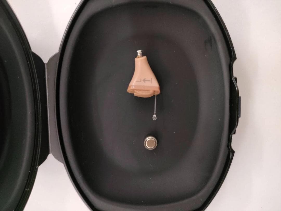 Vibe Nano8 ヴィーブナノ８補聴器 [ 左耳用]超美品(電池多)