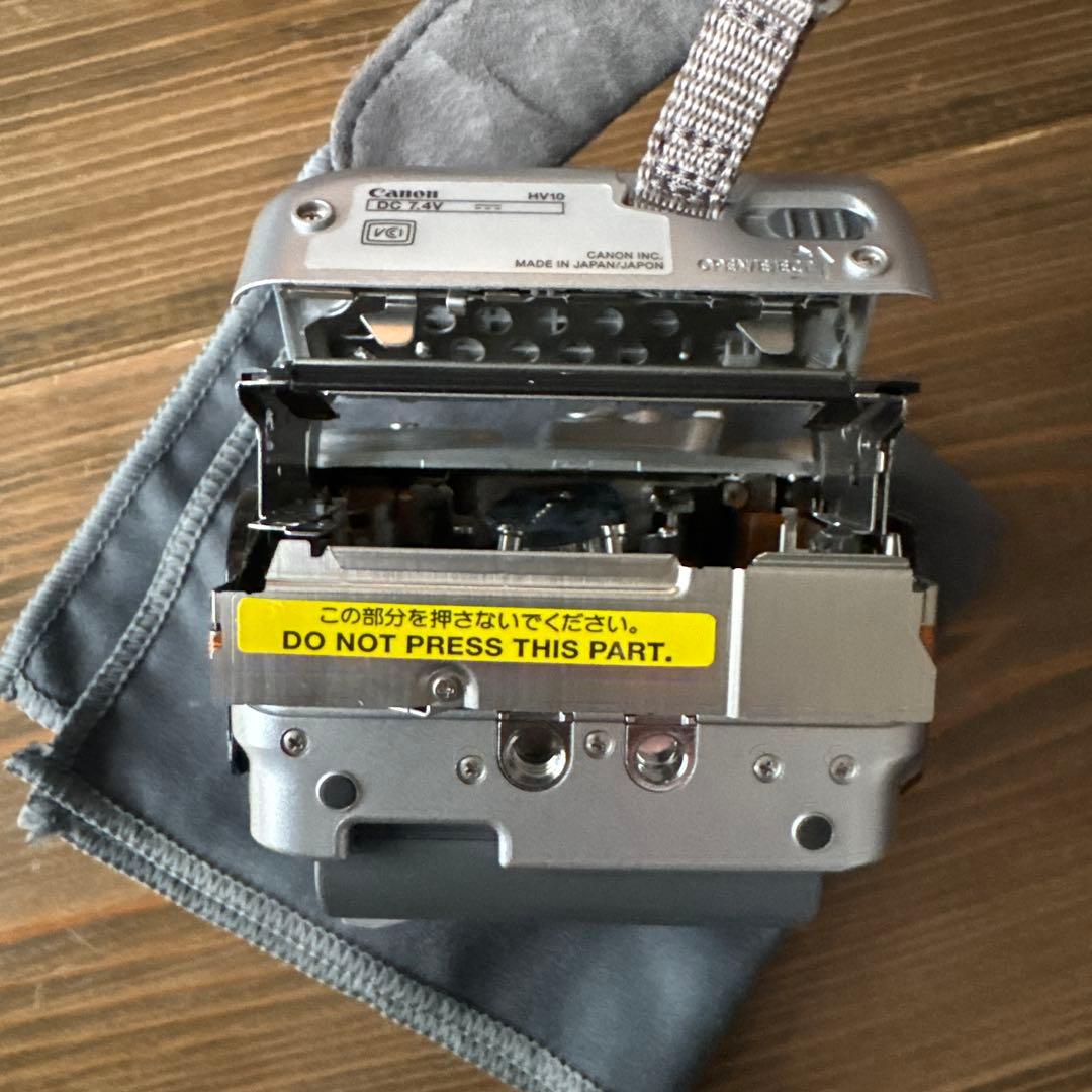 Canon iVIS HV10 本体色 グラナイトブラック