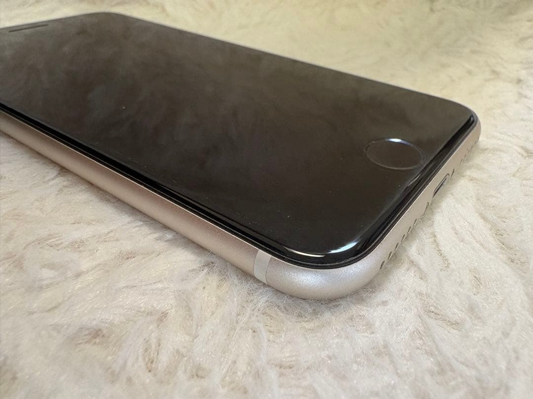 iPhone SE (第3世代) シルバー 本体 SIMフリー