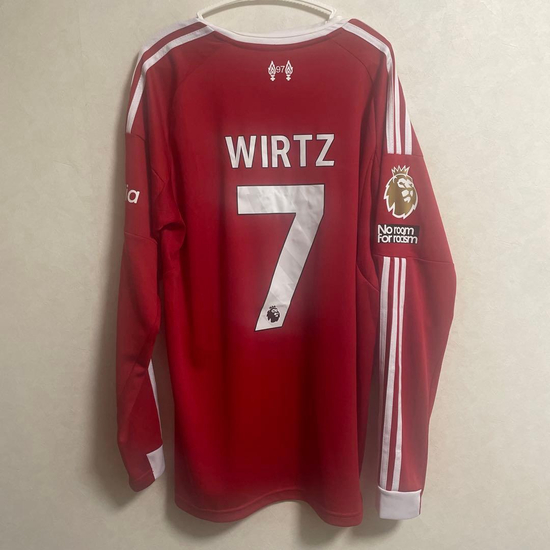 リヴァプールヴィルツ7番ユニフォーム