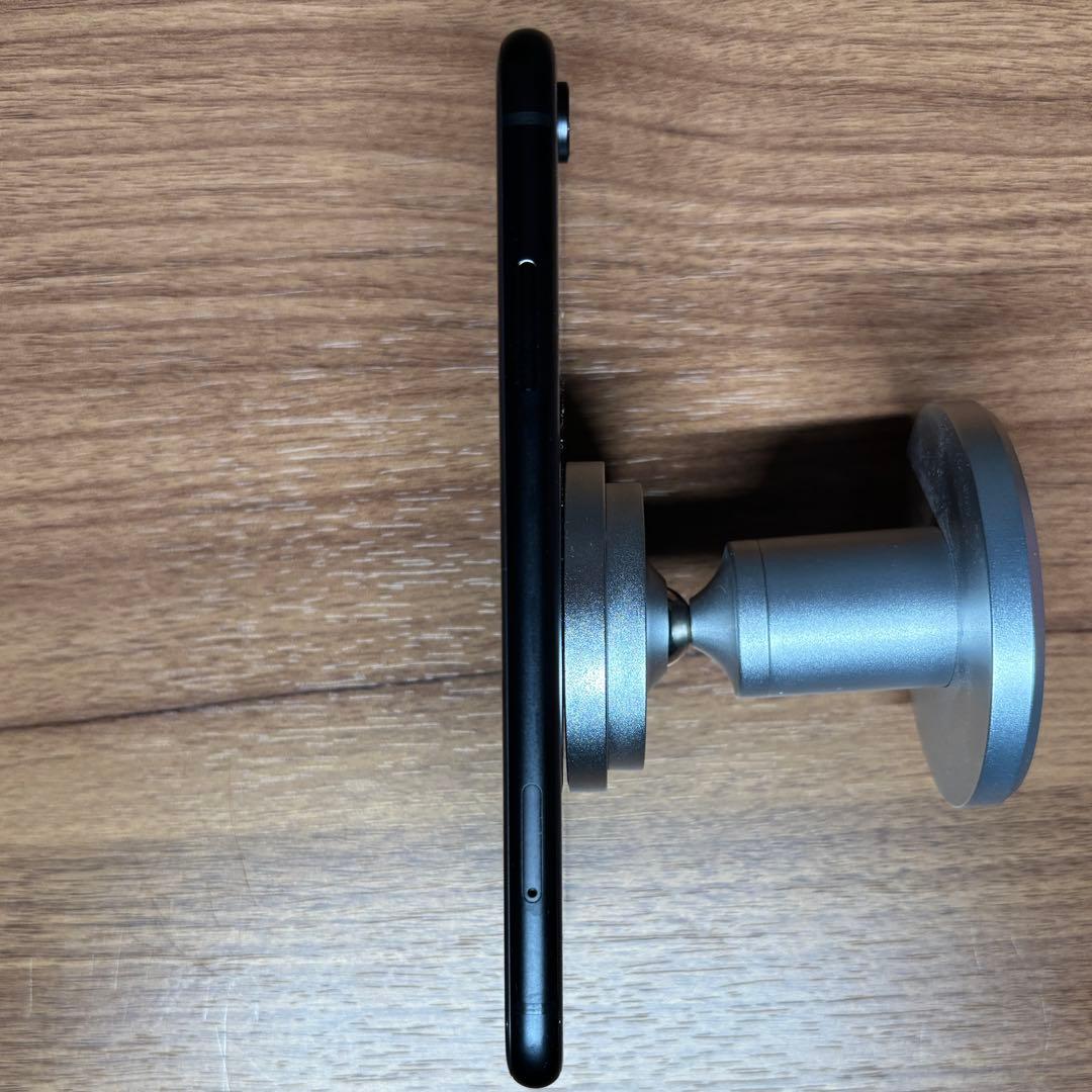 iPhone XR 64GB ブラック docomo SIMロック解除済 84%