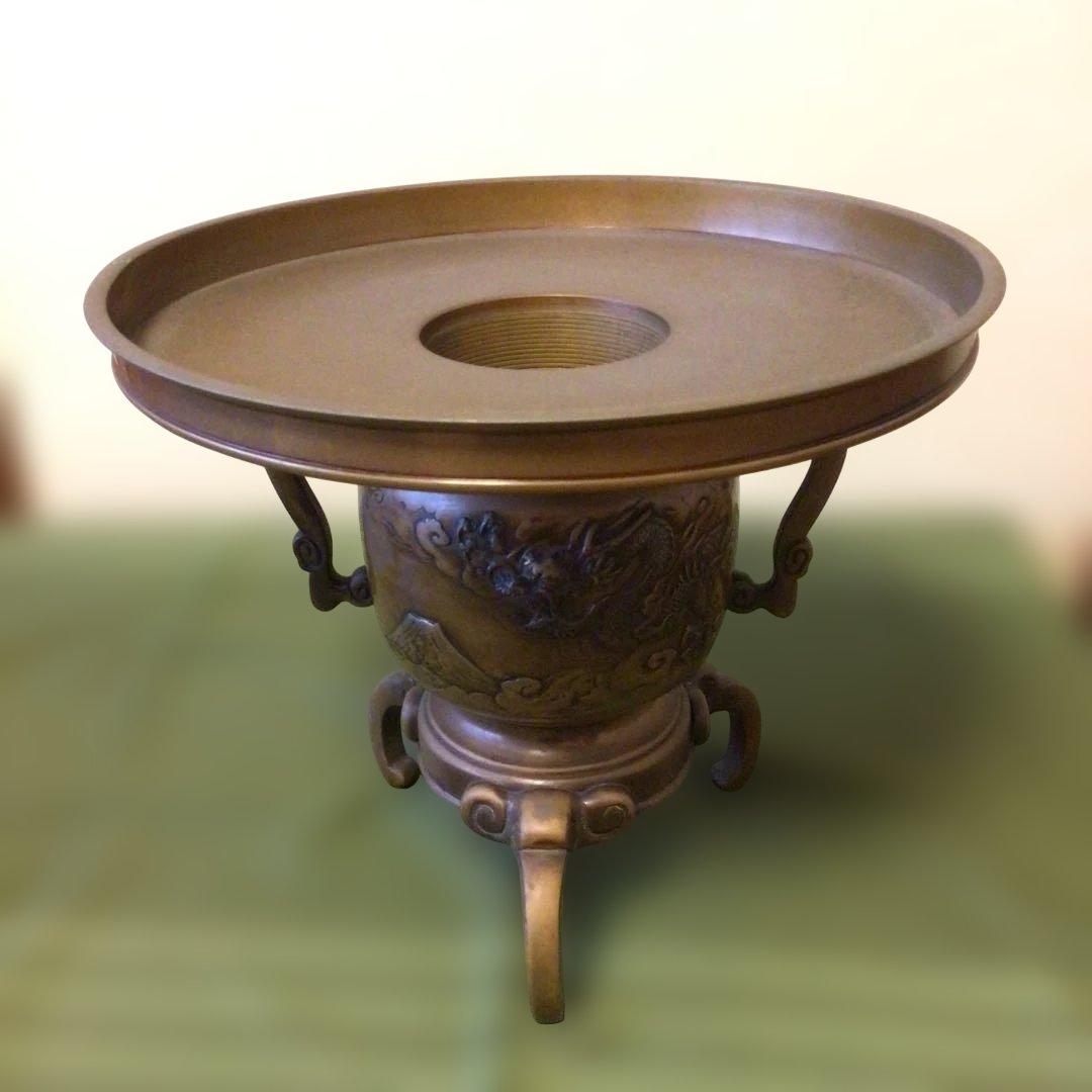 薄端　花器　印あり　三つ足　真鍮　蔵出し品　アンティーク　龍と富士
