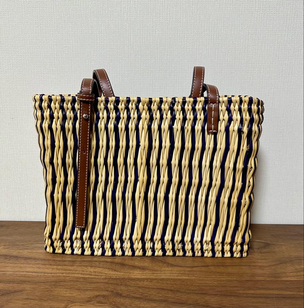 【最終値下げ/超美品/LOEWE】カゴバッグ フラワーチャーム付き