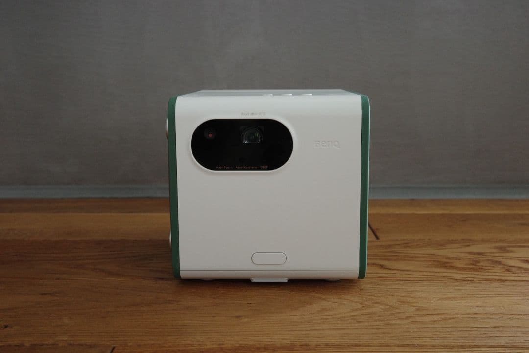 BenQ GS50 フルHD画質 モバイルLEDプロジェクター（別売品の三脚付）