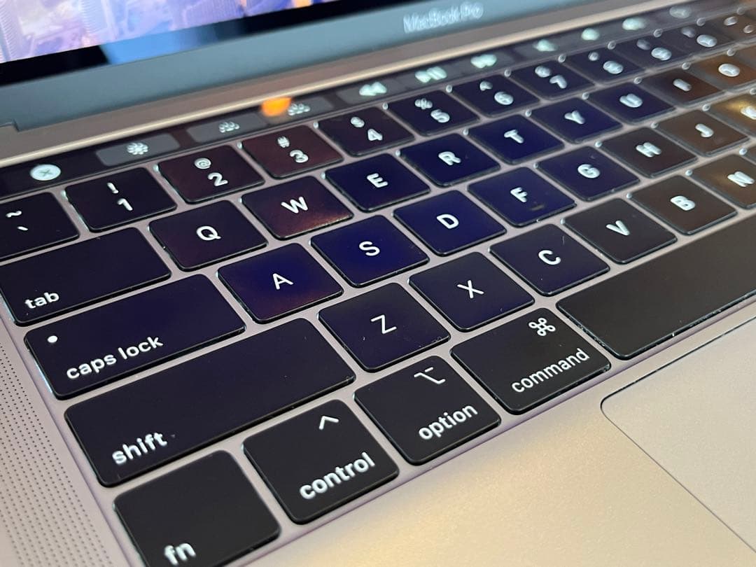 【美品・バッテリー交換済・16GB】MacBook Pro 13インチ USキー