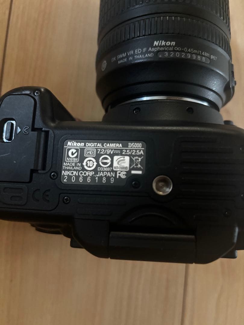 Nikon デジタル一眼レフカメラ ズームレンズ付き
