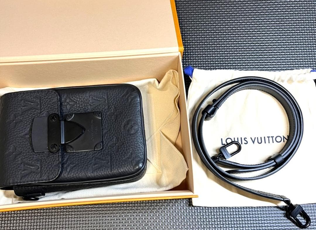 【極美品】ルイヴィトン Ｓロック　ヴェルティカル・ウェアラブルM81524