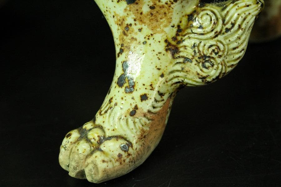 白備前 双獅子 置物 骨董 古美術 在銘(K-YC509)