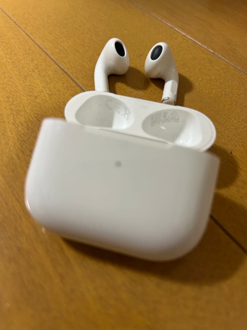 AirPods3 本体 正規品 充電ケース 箱 ライトニングケーブル付き