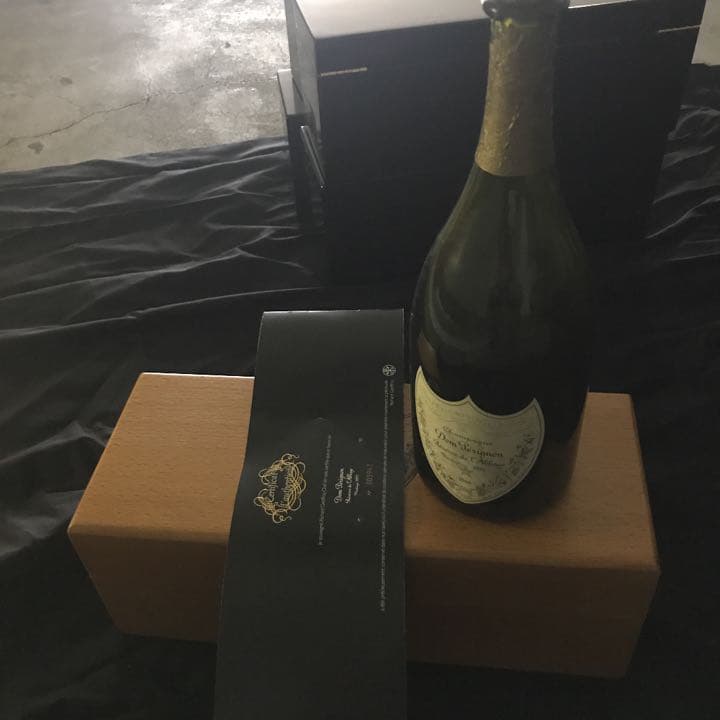 アルマンドとドンペリゴールドから瓶と箱セット