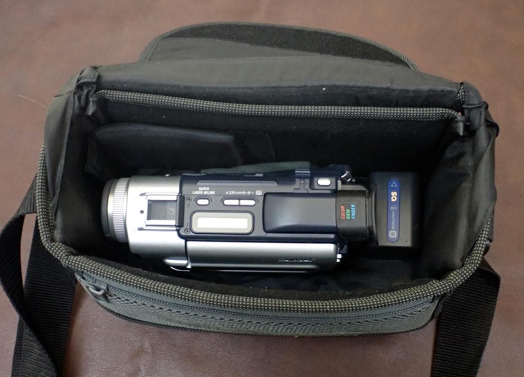 SONY デジタルビデオカメラレコーダー DCR-TRV17