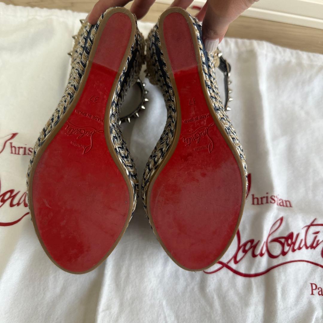 Christian Louboutin スタッズ付きサンダル