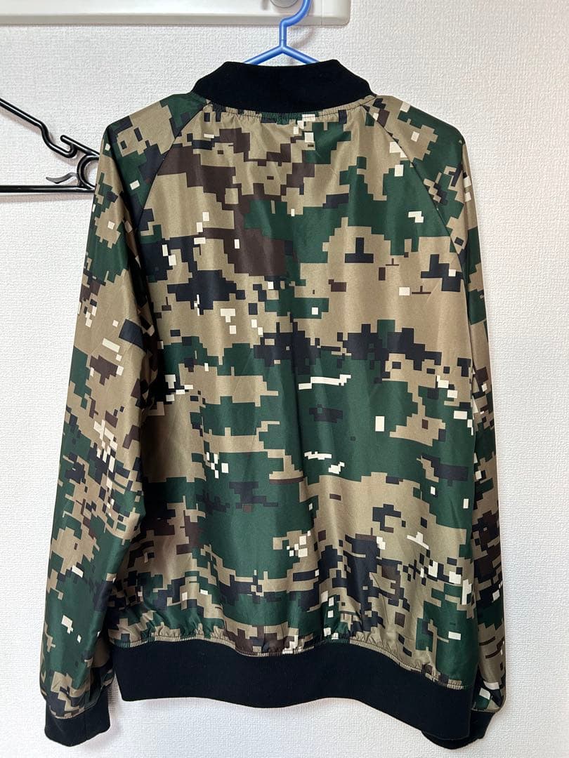 FCRB リバーシブルジャケット