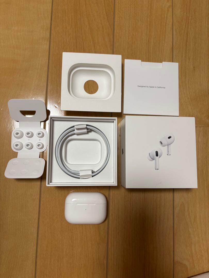Airpods pro2 Lightningタイプ【正規品】