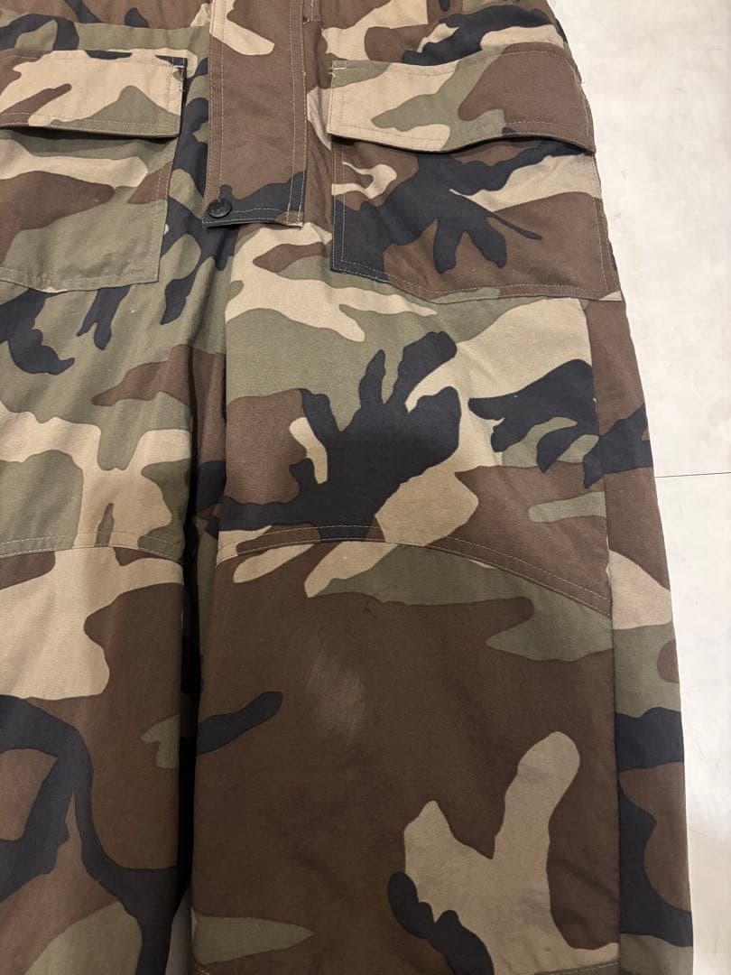 THE NORTH FACE 迷彩柄 スキー　キッズスノボ　ウェア　130