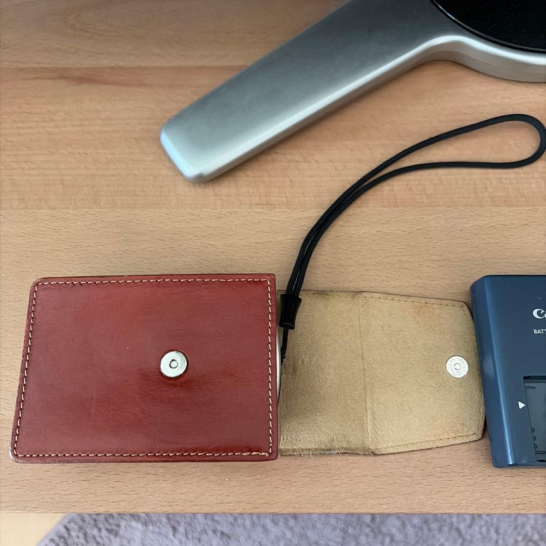 IXY Digital 920 IS 充電器、レザーケース付き