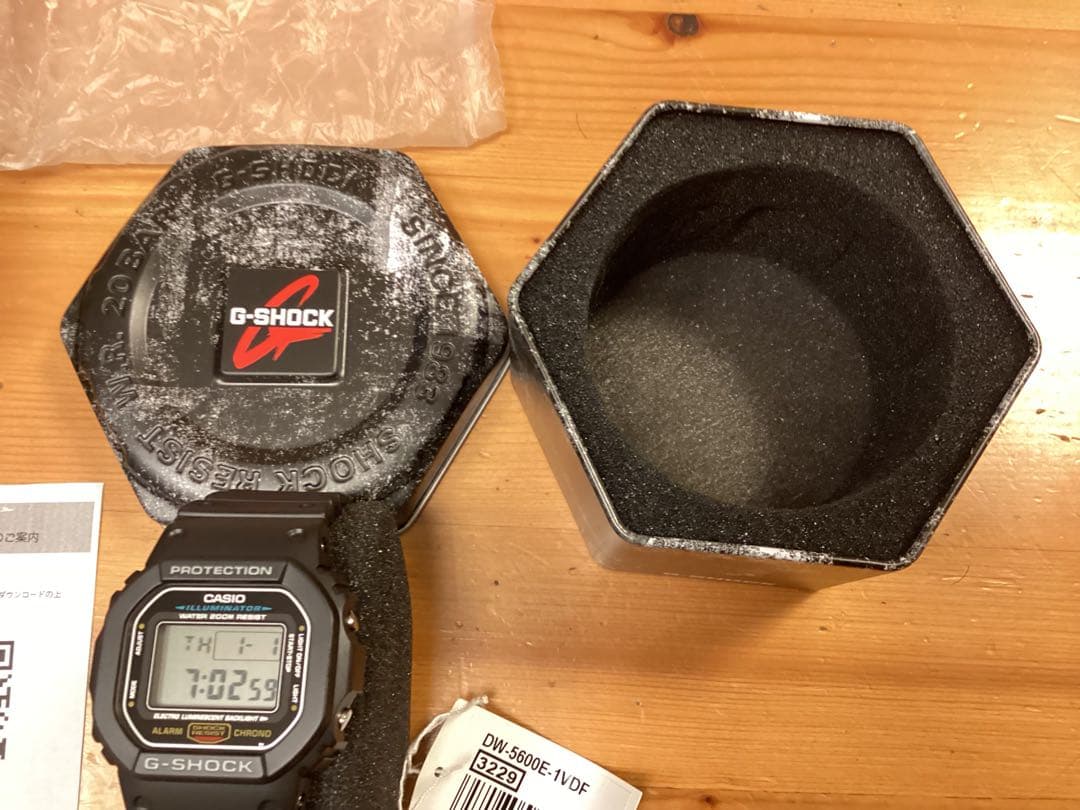 【新品未使用】CASIO G-SHOCK 腕時計 DW-5600E-1V