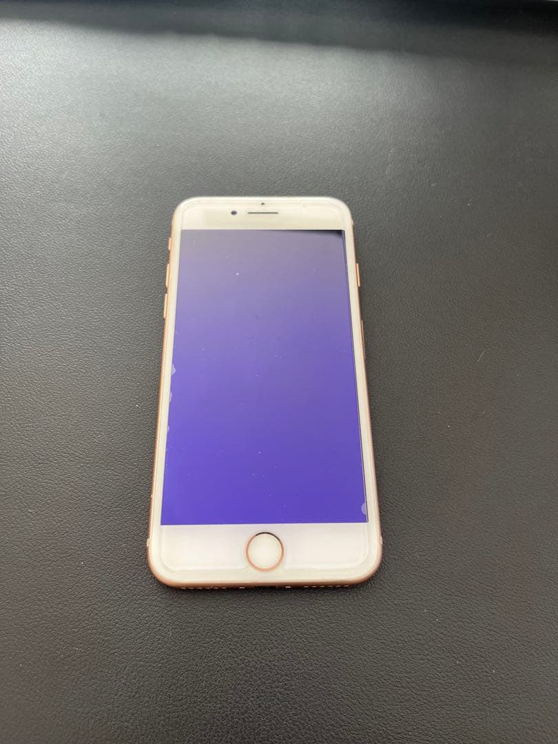 美品　iPhone8 64GB バッテリー100%