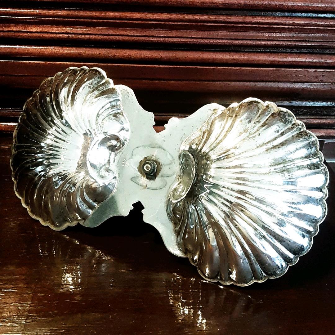 NYで買ったアンティークなシェル型トレイ