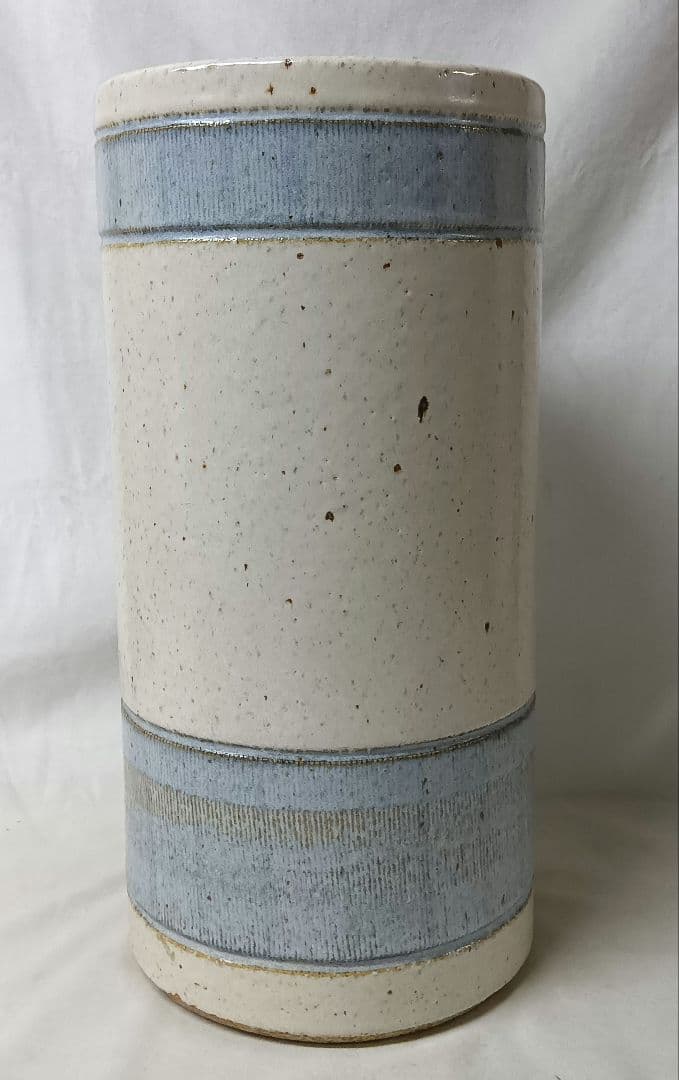 有田焼　岩尾磁器 ベセラ　傘立て　玄関　円筒型　アンブレラスタンド　傘入れ