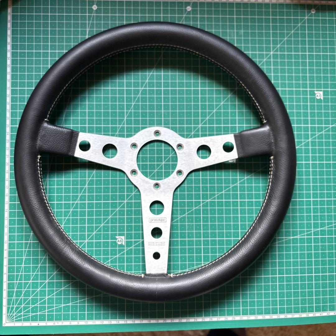 MOMO prototipo ステアリング