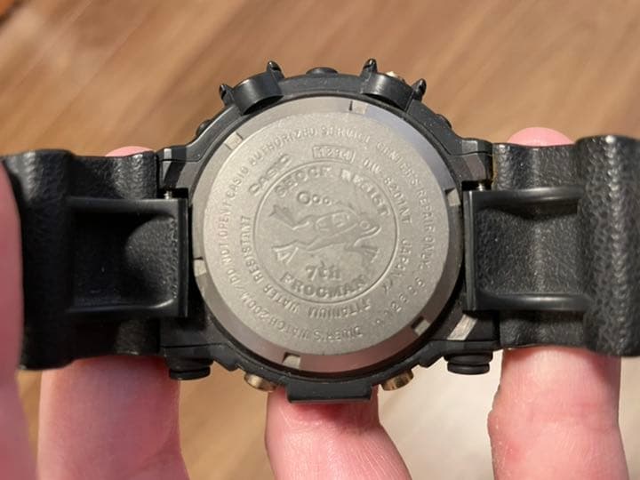 時計 CASIO G-SHOCK DW-8201NT