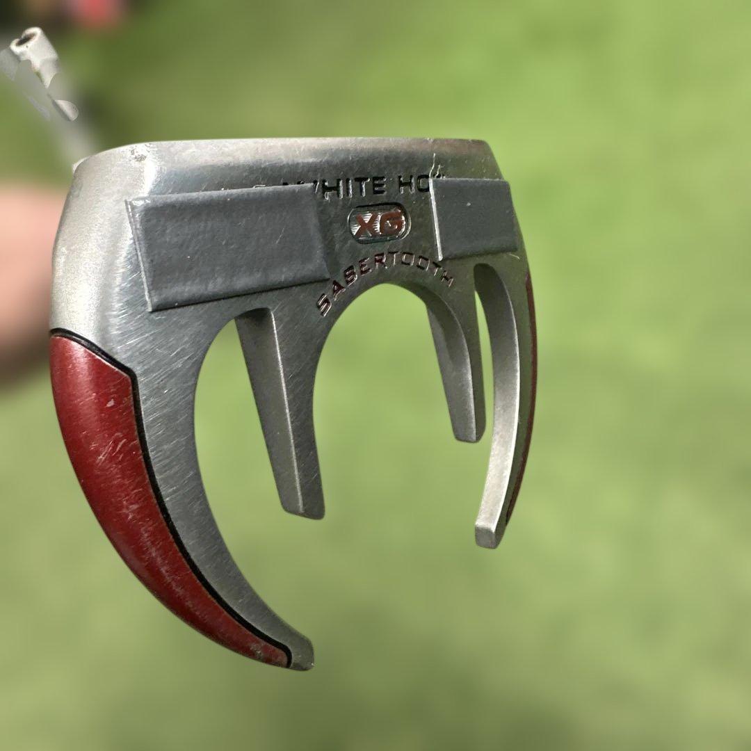 Odyssey Sabertooth+SuperStrokeグリップ 38インチ