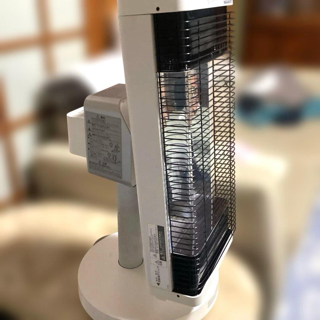 ダイキン CER11XS-W 遠赤外線暖房機 セラムヒート 人感センサー付き