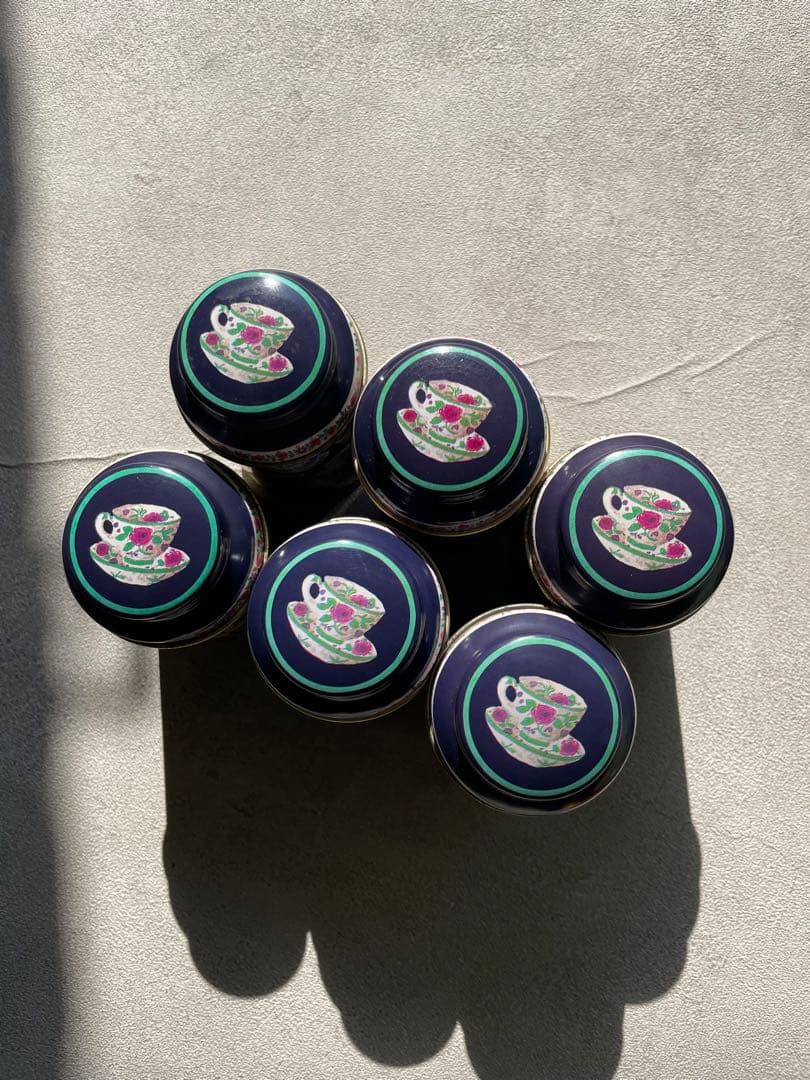 【送料無料】90年代Whittardお盆＆紅茶空き缶セット