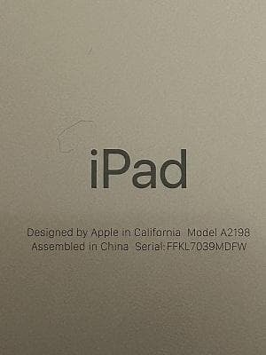 iPad第7世代シルバー・ゴールド32GB　セルラーモデル【未使用に近い】