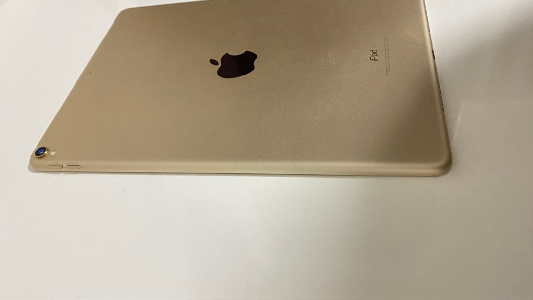 Apple iPad Pro10.5インチ美品 A1701 256GB