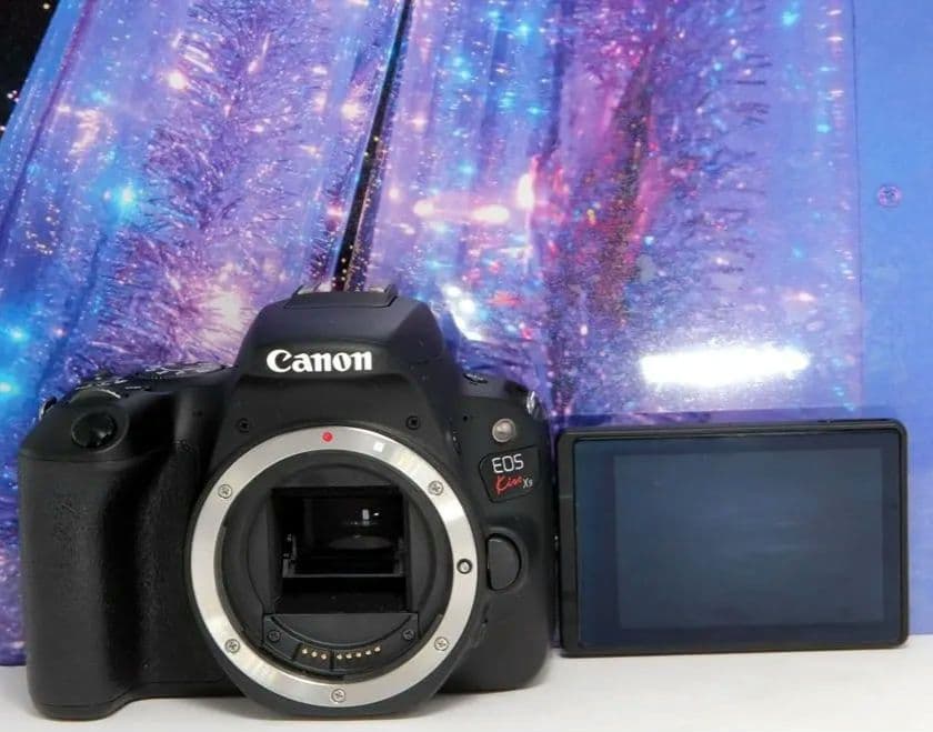 ❤Wi-Fi搭載！超高画質自撮りOK！キヤノン Kiss X9トリプルレンズ❤