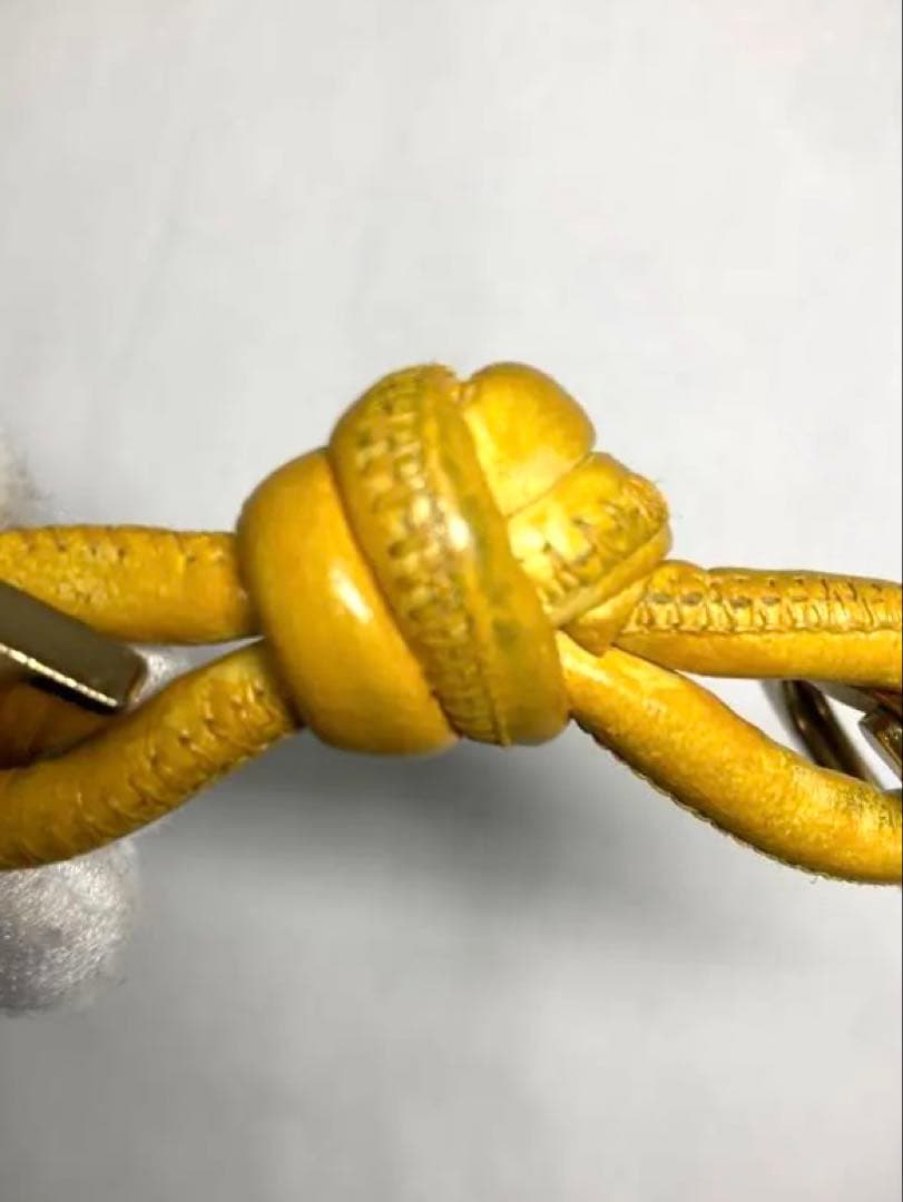 ボッテガヴェネタ レザー ゴールド金具 トライアングル キーホルダー チャーム