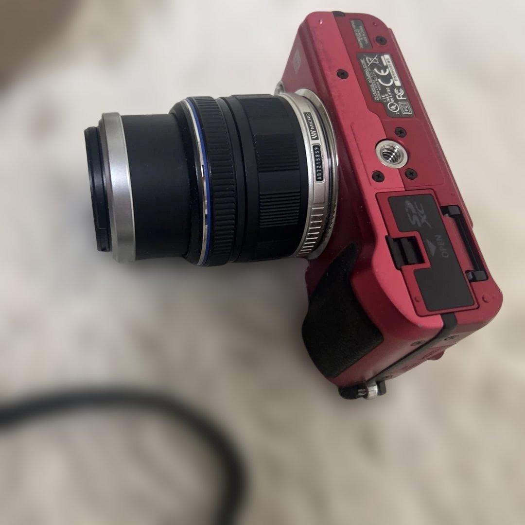 デジタルカメラ E-PL2 ZUIKO DIGITAL 14-42mm F3.5-5.6 II