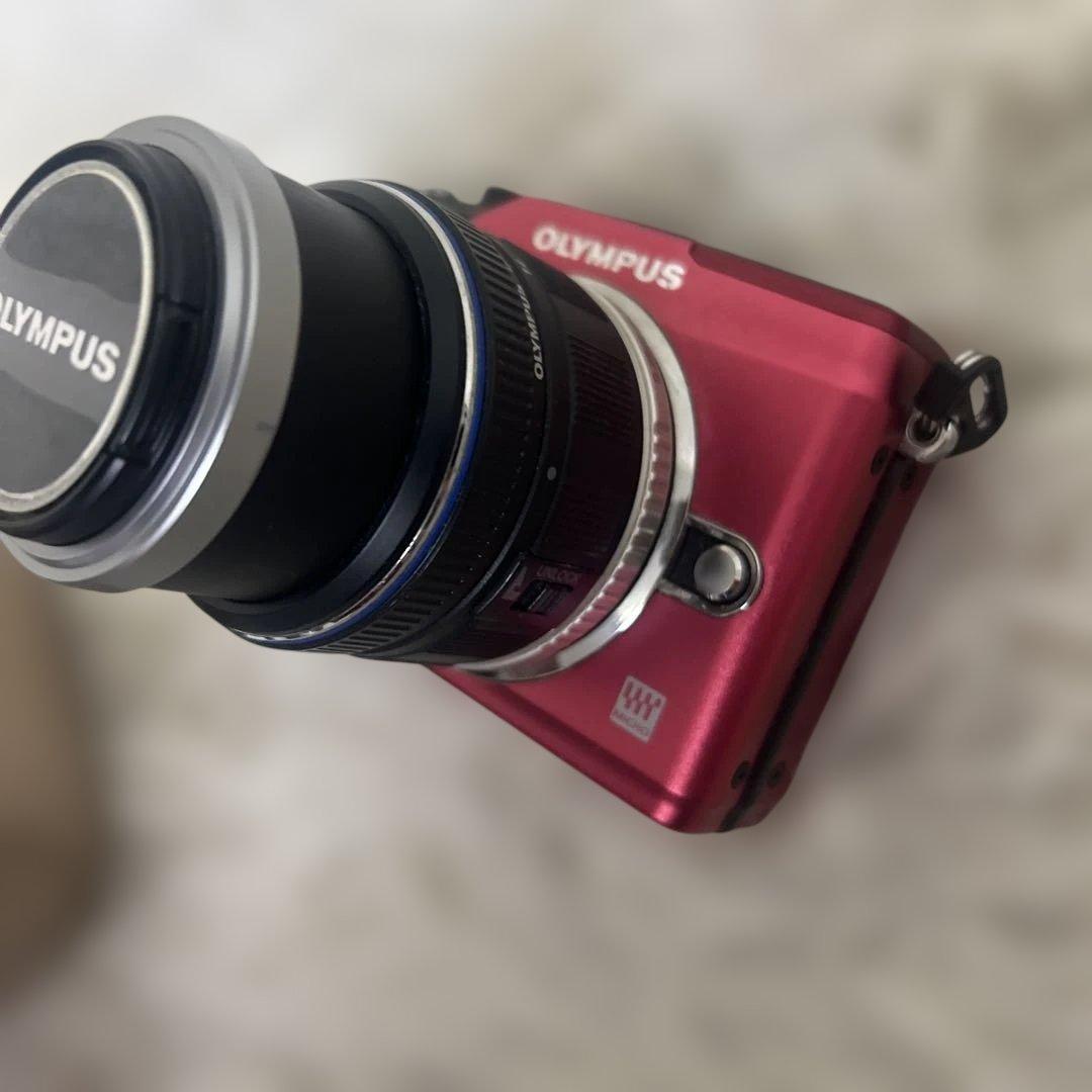 デジタルカメラ E-PL2 ZUIKO DIGITAL 14-42mm F3.5-5.6 II