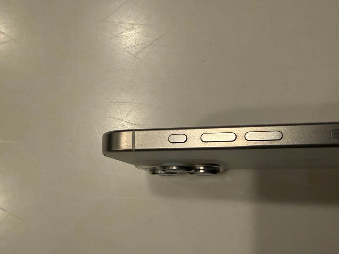 Apple iPhone 15pro 本体 128GB ホワイト