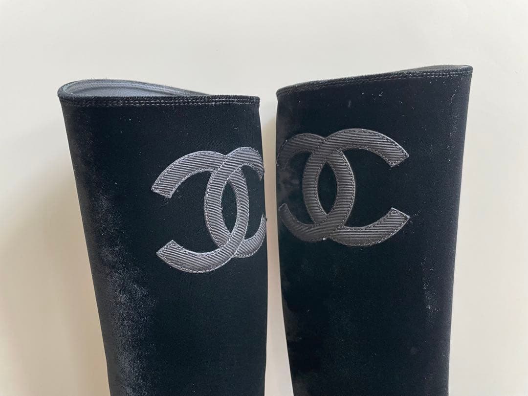 CHANEL ブラック ベルベット ロングブーツ　36