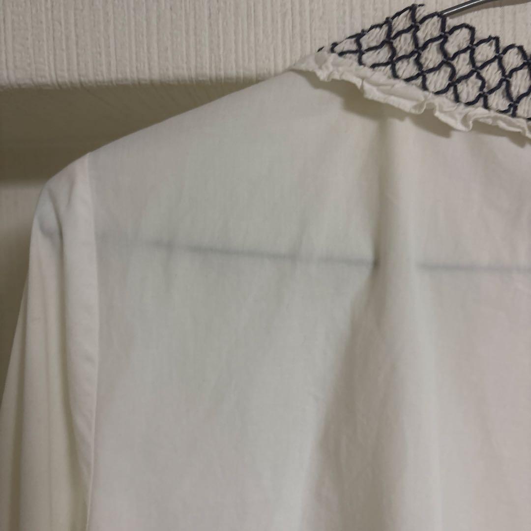 パリジェンヌに大人気のパリ発ブランドセザンヌ（Sézane）スモッキングブラウス