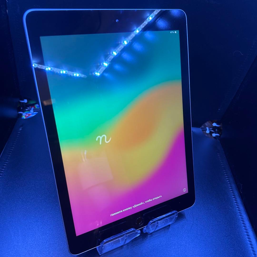 プ*ぇ様 iPad 第6世代 128GB スペースグレイ WIFIモデル 中古