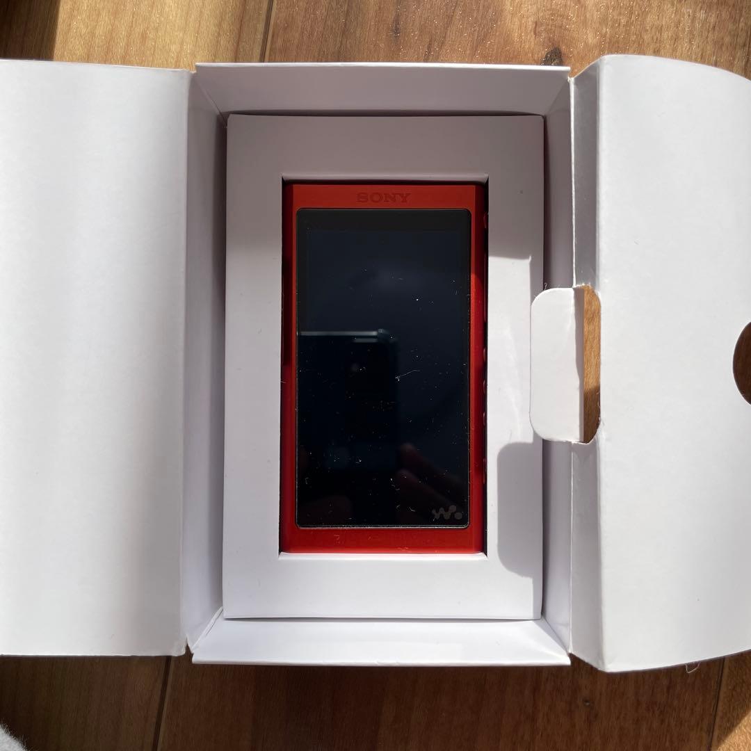SONY NW-A55 レッド　ソニー　ウォークマン、社外品ケース、予備ケーブル