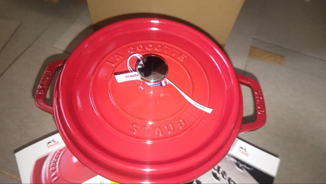 トウブ　ピコ ココット　ラウンド　24㎝　チェリーレッド　40509-