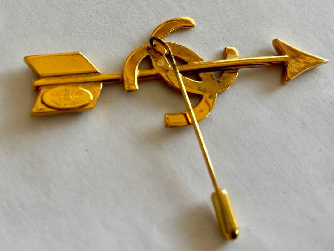 【1/11限定値下げ】CHANEL ブローチ