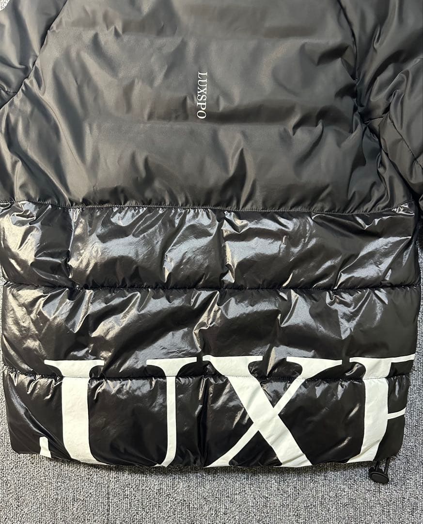 LUXEAKMPLUS フード付きダウンジャケット