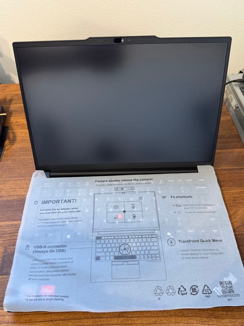 ThinkPad E14 Gen 6 AMD : プレミアム（メモリ32GB）